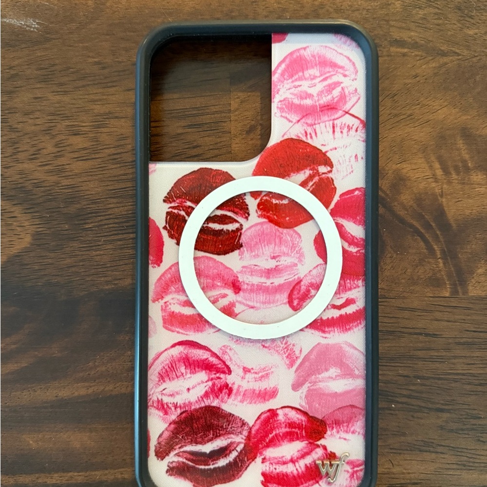 Kensington wildflower 14 pro max case